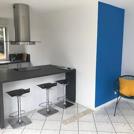 Maison A 10mn A Pieds De La Semesterbostad *