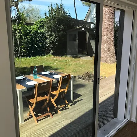 Maison A 10mn A Pieds De La Ferienhaus