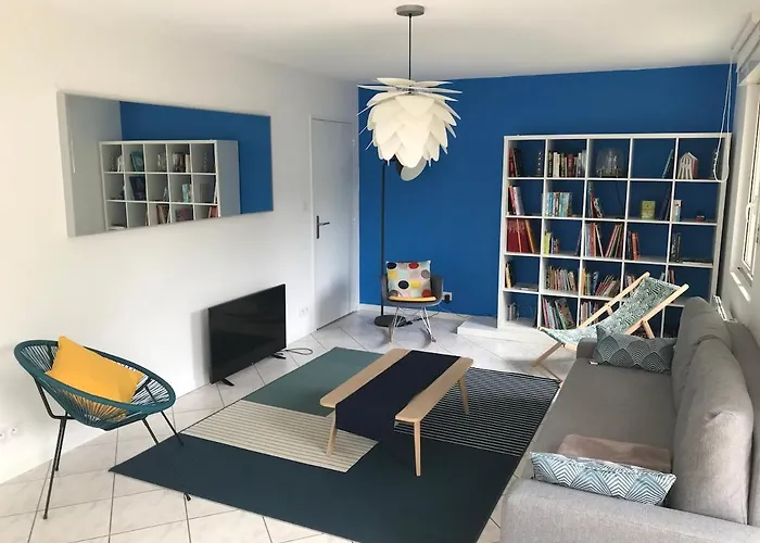 Holiday home Maison A 10mn A Pieds De La